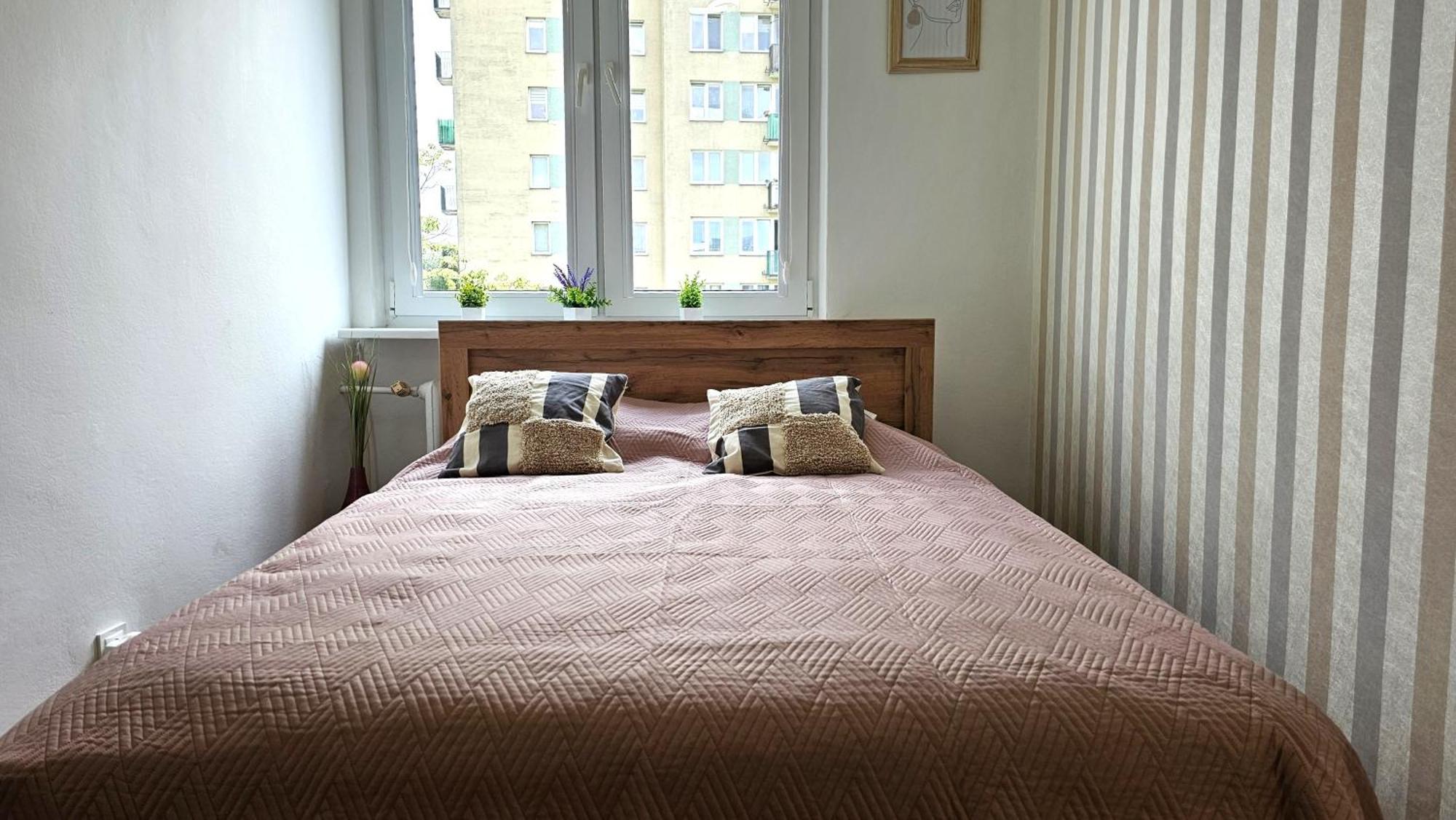 Apartament Metro Brodno ワルシャワ エクステリア 写真